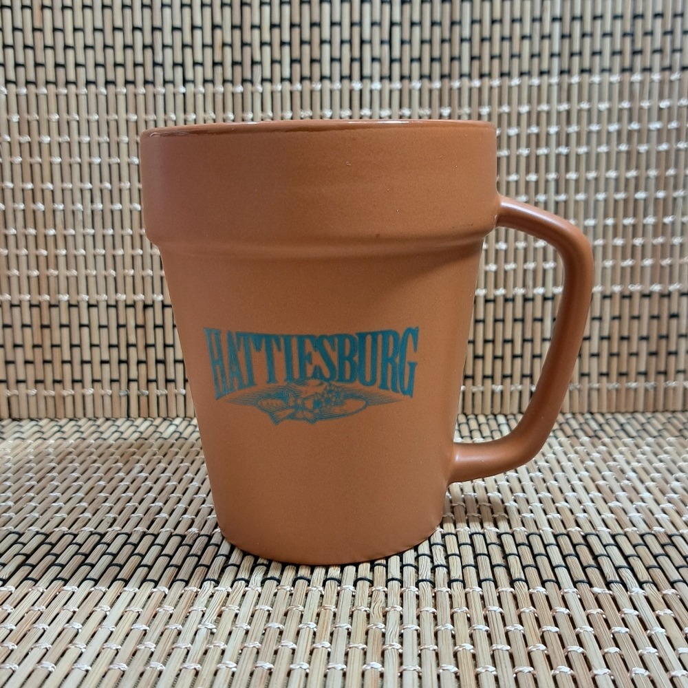 M‎ Ware Gardener TerraCotta Flower Pot Coffee Cup/Mug Brown Hattiesburg